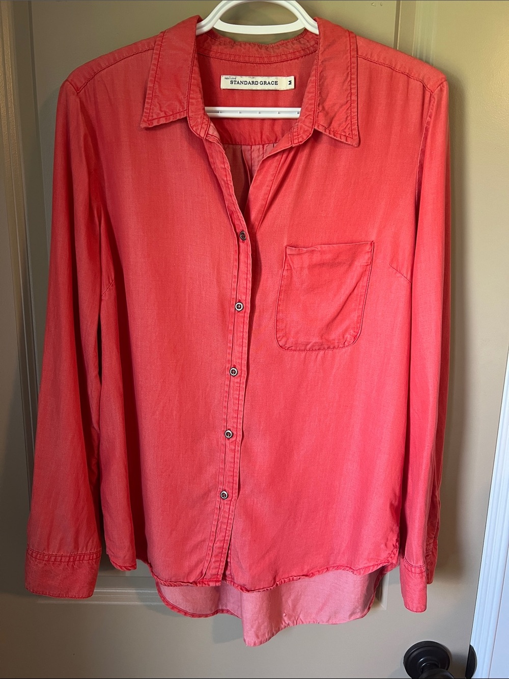 Standard Grace Coral Pink Lyocell Button Down Shirt Medium Long Sleeve Pocket - Picture 2 of 12